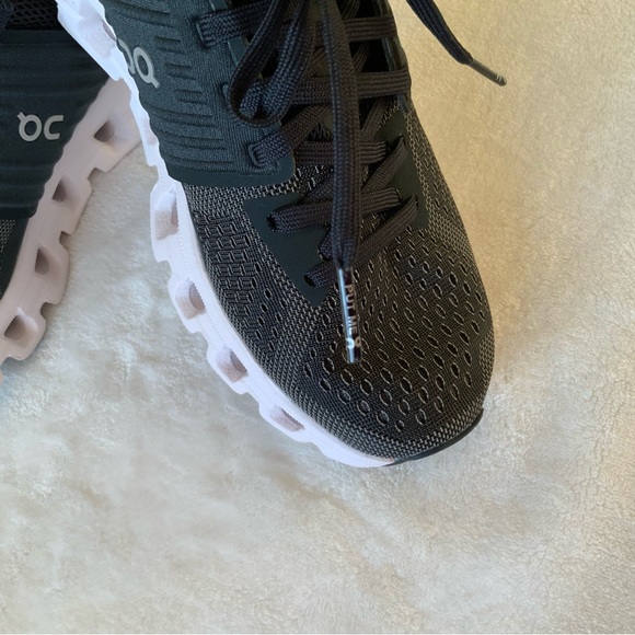 ON Cloudswift  women’s Running Sneakers - Picture 15 of 16